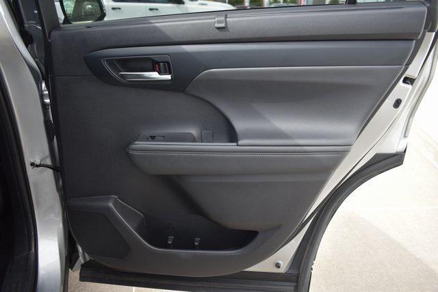 used 2024 Toyota Highlander car, priced at $40,557