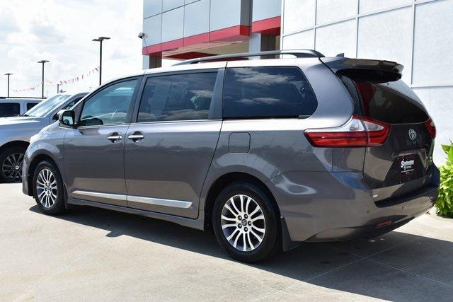 used 2018 Toyota Sienna car, priced at $22,719