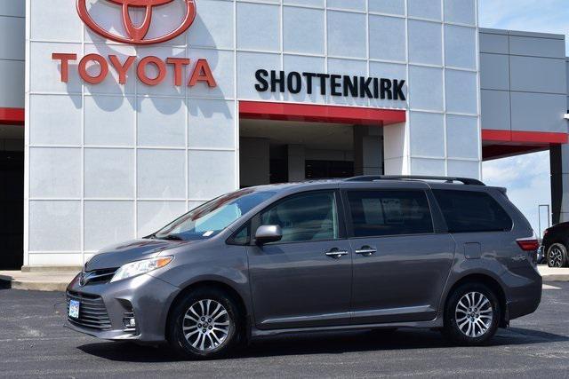 used 2018 Toyota Sienna car, priced at $22,719