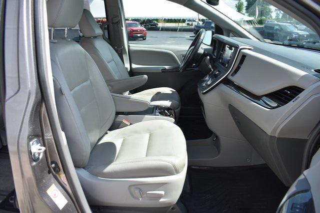 used 2018 Toyota Sienna car, priced at $22,719
