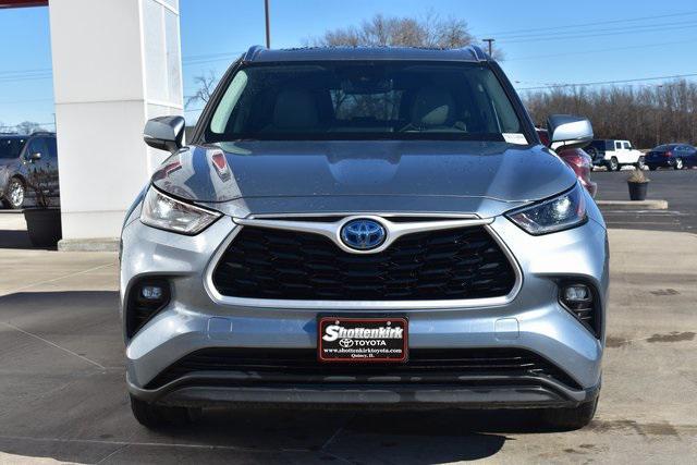 used 2021 Toyota Highlander Hybrid car, priced at $33,522