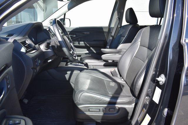 used 2022 Honda Pilot car, priced at $34,997