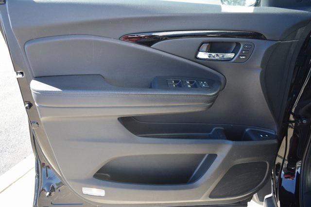 used 2022 Honda Pilot car, priced at $34,997