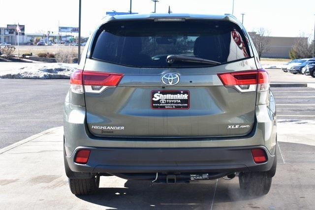 used 2019 Toyota Highlander car, priced at $27,998