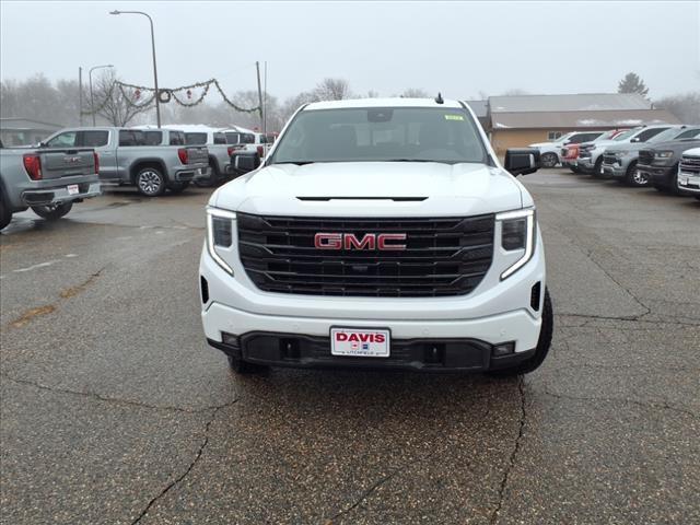 new 2025 GMC Sierra 1500 car, priced at $55,055