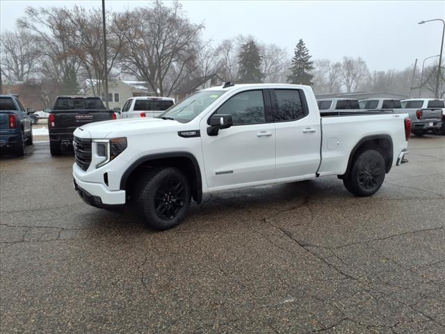 new 2025 GMC Sierra 1500 car, priced at $55,055