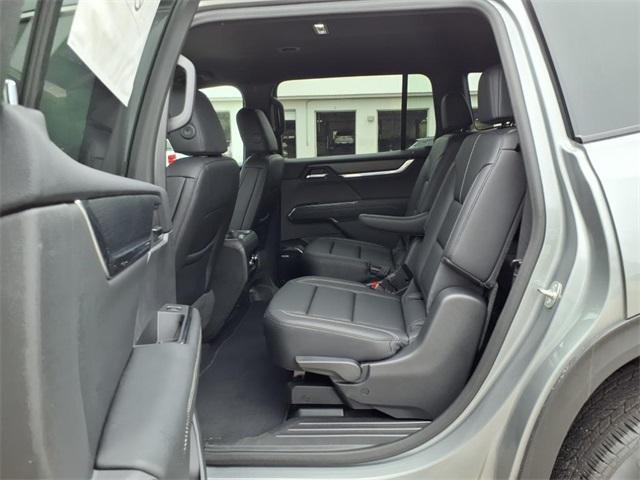 new 2025 GMC Acadia car, priced at $47,525