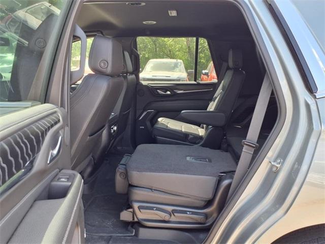 used 2023 GMC Yukon car