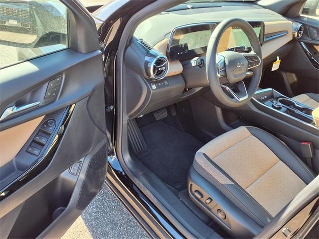 new 2026 Chevrolet Equinox car, priced at $36,364