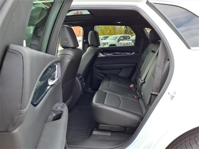 used 2025 Cadillac XT5 car, priced at $41,490