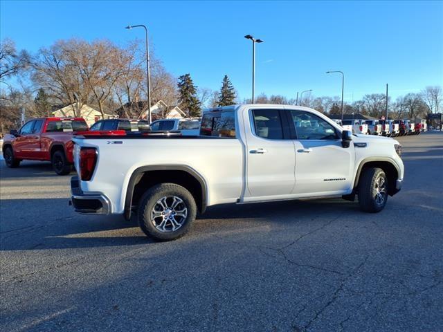 new 2025 GMC Sierra 1500 car, priced at $51,190