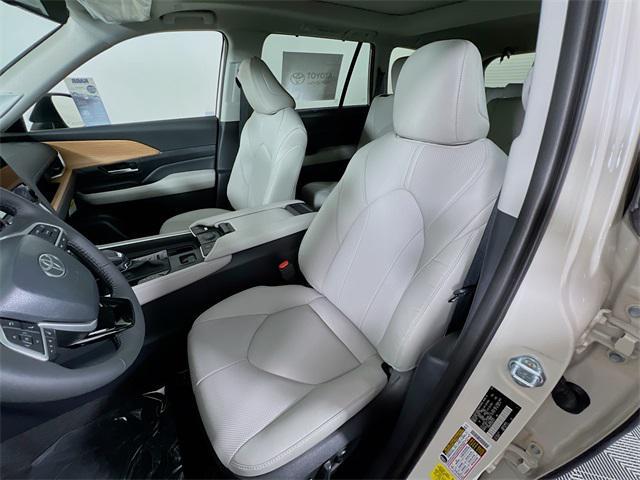 new 2024 Toyota Grand Highlander car, priced at $54,088