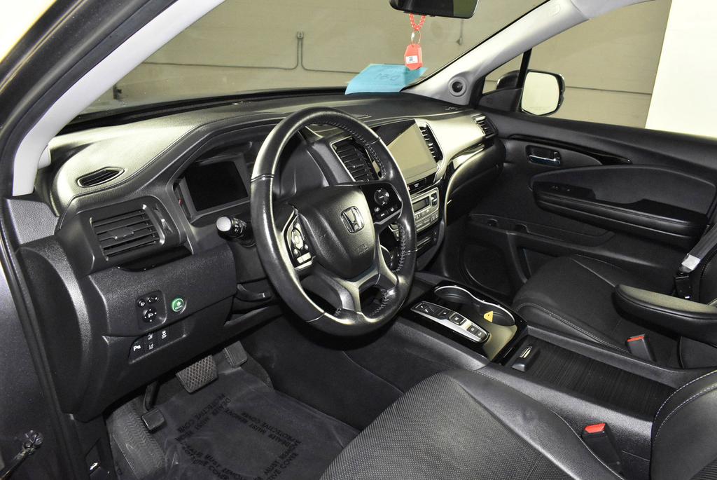 used 2022 Honda Pilot car, priced at $36,977