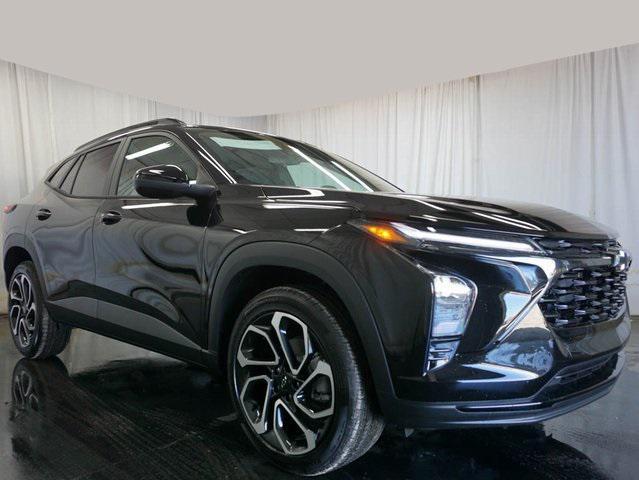 new 2025 Chevrolet Trax car, priced at $26,145