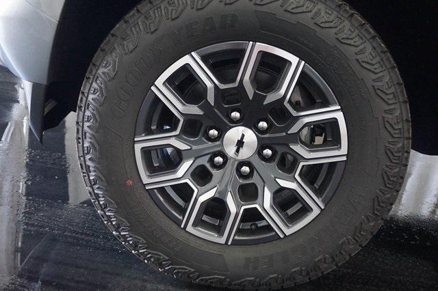 new 2025 Chevrolet Colorado car, priced at $45,535