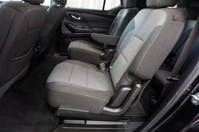 used 2023 Chevrolet Traverse car, priced at $32,600
