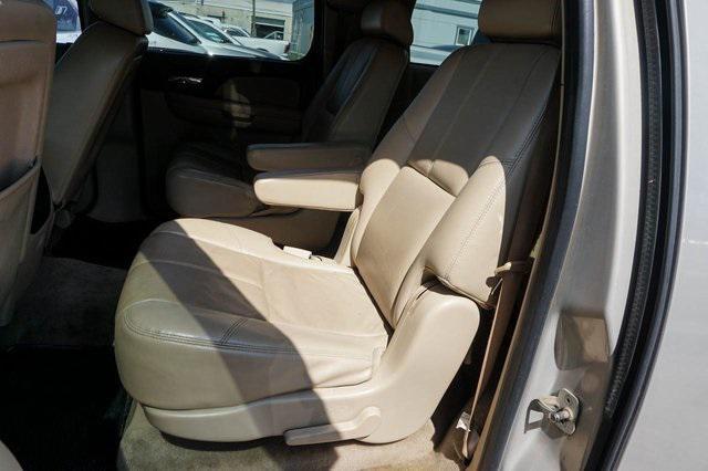 used 2009 GMC Yukon XL car, priced at $6,975