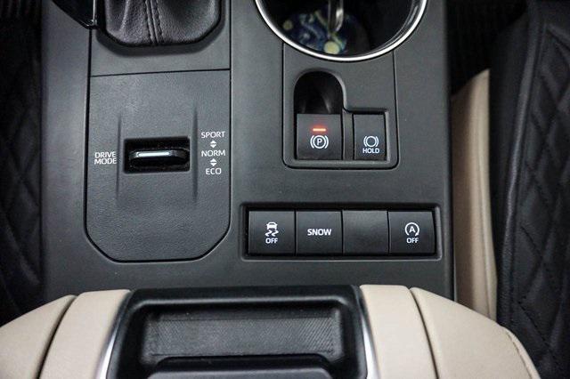 used 2022 Toyota Highlander car, priced at $34,000