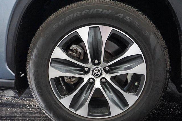 used 2022 Toyota Highlander car, priced at $34,000