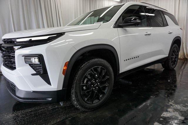 new 2025 Chevrolet Traverse car, priced at $43,856