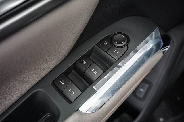new 2025 Chevrolet Traverse car, priced at $43,856