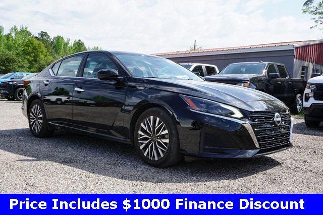 used 2023 Nissan Altima car, priced at $18,990