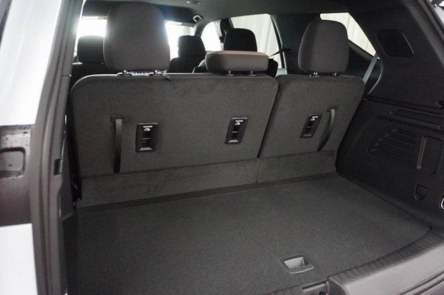 new 2026 Chevrolet Traverse car, priced at $46,400