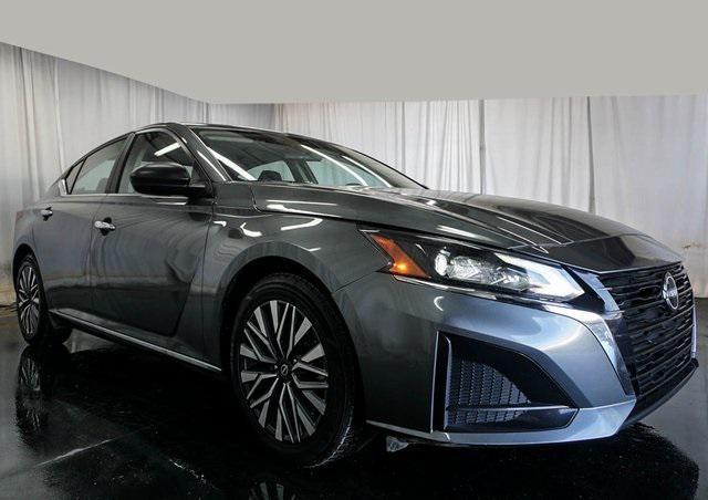 used 2024 Nissan Altima car, priced at $19,900