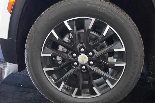 new 2025 Chevrolet Traverse car, priced at $45,235