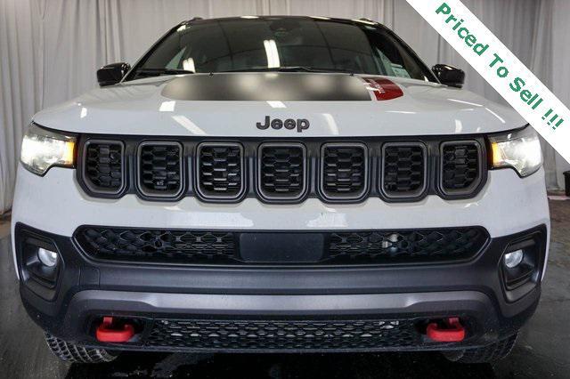 used 2024 Jeep Compass car, priced at $22,900