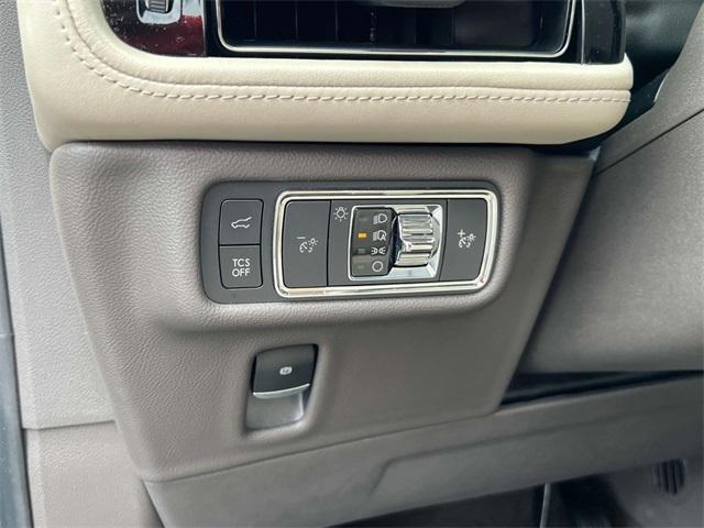 used 2021 Lincoln Nautilus car, priced at $29,657