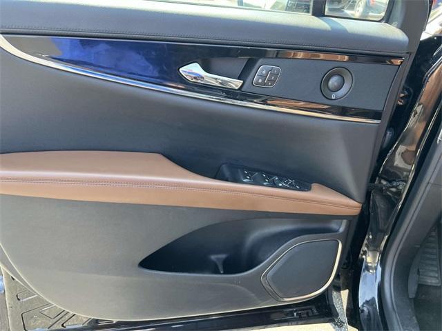 used 2021 Lincoln Nautilus car, priced at $29,417