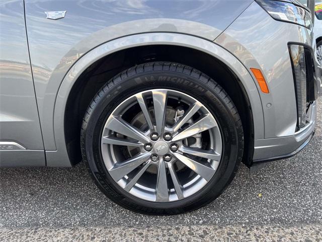 used 2023 Cadillac XT6 car, priced at $37,963