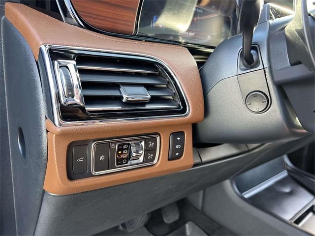 used 2022 Lincoln Navigator car, priced at $61,989