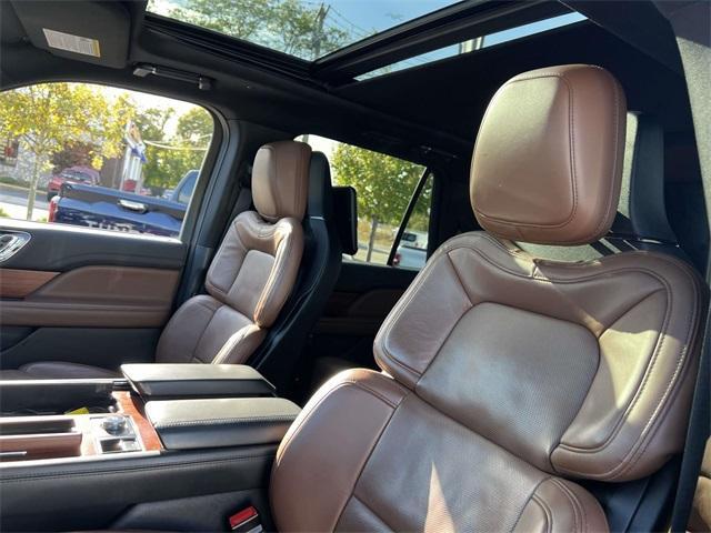 used 2022 Lincoln Navigator car, priced at $61,989