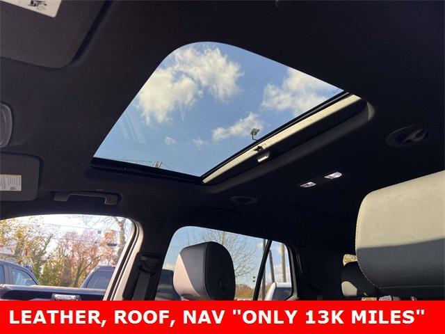 used 2023 Chevrolet Traverse car, priced at $32,474