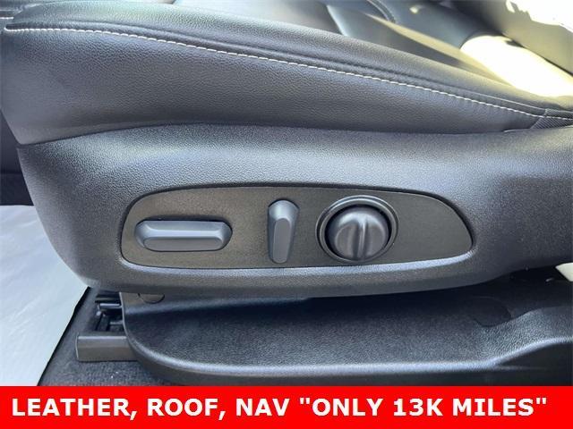 used 2023 Chevrolet Traverse car, priced at $32,474