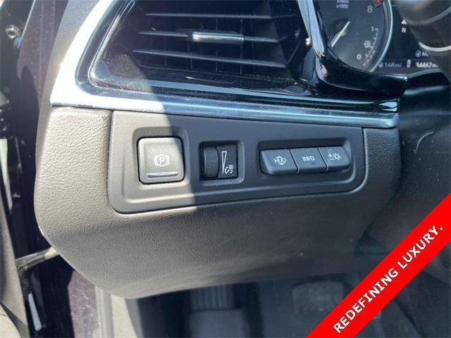 used 2022 Cadillac XT6 car, priced at $38,460