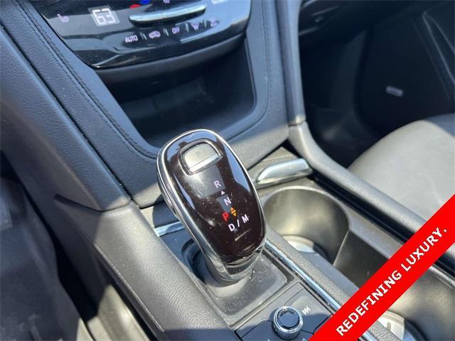 used 2022 Cadillac XT6 car, priced at $38,460