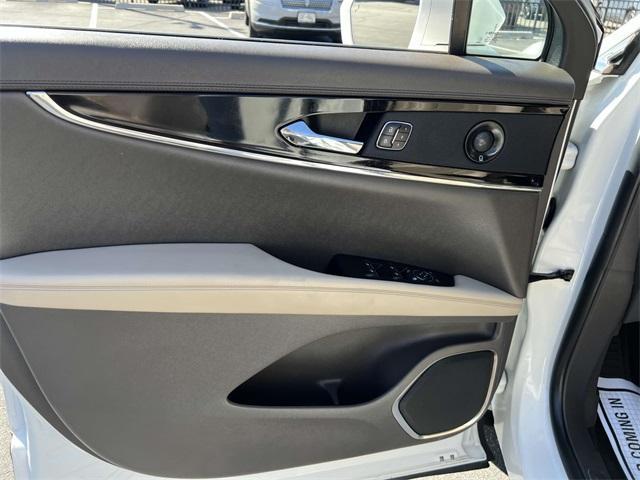 used 2021 Lincoln Nautilus car, priced at $31,699