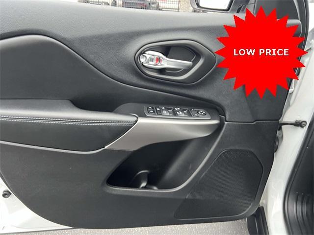 used 2020 Jeep Cherokee car, priced at $18,450