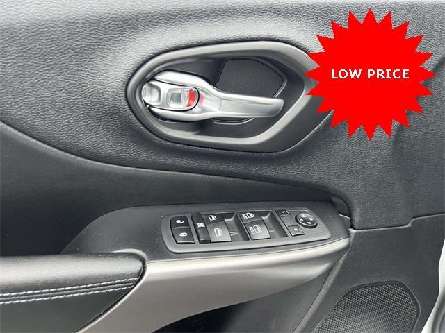 used 2020 Jeep Cherokee car, priced at $18,450