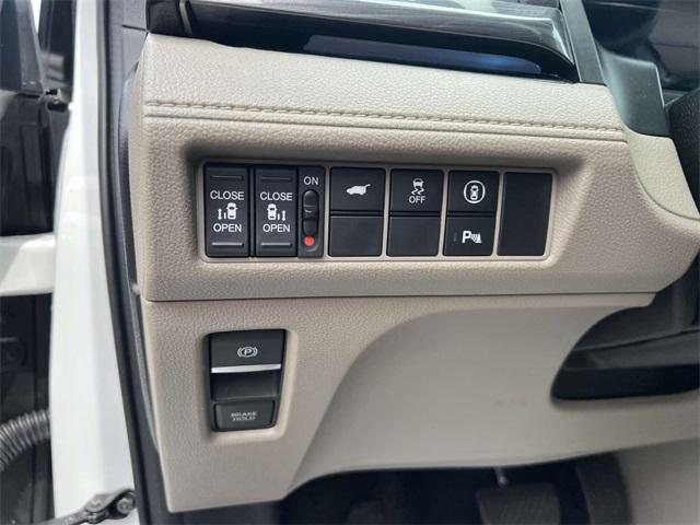 used 2022 Honda Odyssey car, priced at $38,413
