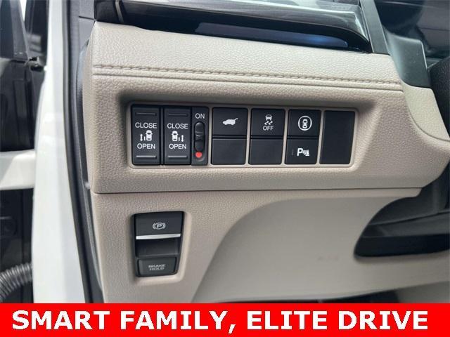 used 2022 Honda Odyssey car, priced at $37,999