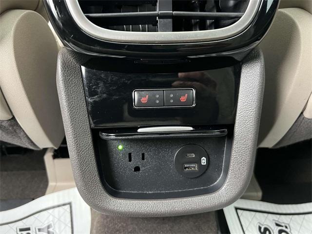 used 2021 Lincoln Nautilus car, priced at $35,421