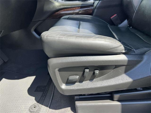 used 2020 GMC Yukon XL car, priced at $35,465