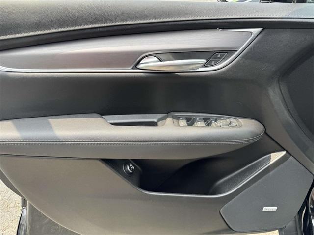 used 2023 Cadillac XT5 car, priced at $35,495