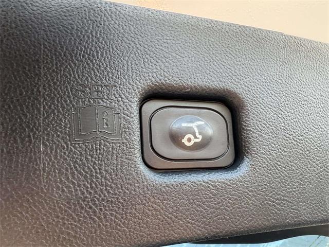 used 2021 Lincoln Nautilus car, priced at $31,376