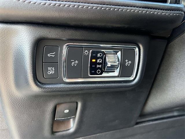 used 2021 Lincoln Nautilus car, priced at $31,376