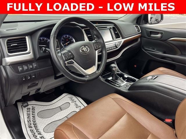 used 2019 Toyota Highlander car, priced at $32,988